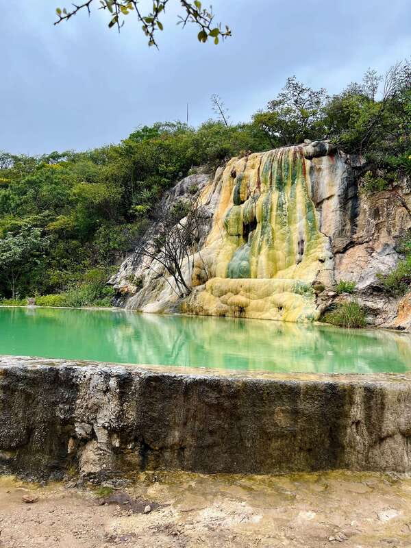 Oaxaca: Hierve el Agua Petrified Waterfalls and Pools Tour - Why Choose This Tour? Balancing Simplicity and Scenic Beauty