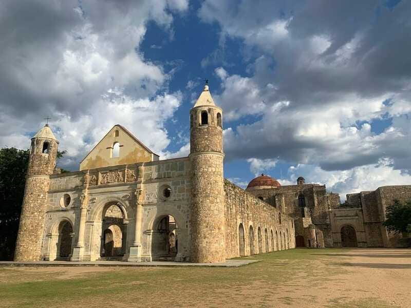 Oaxaca: Mount Albán & Cuilapam de Guerrero Full-Day Tour - San Bartolo Coyotepec: Black Mud Ceramics Demonstration