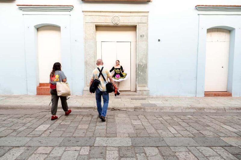 Oaxaca: Photography Shoot with Ballerina and Guide - Capture Oaxaca’s Cultural Heritage and Colorful Architecture