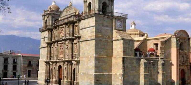 Oaxaca: Private City Tour with Local Food Buffet - Highlights of Visiting Oaxaca’s Zócalo and Santo Domingo de Guzmán