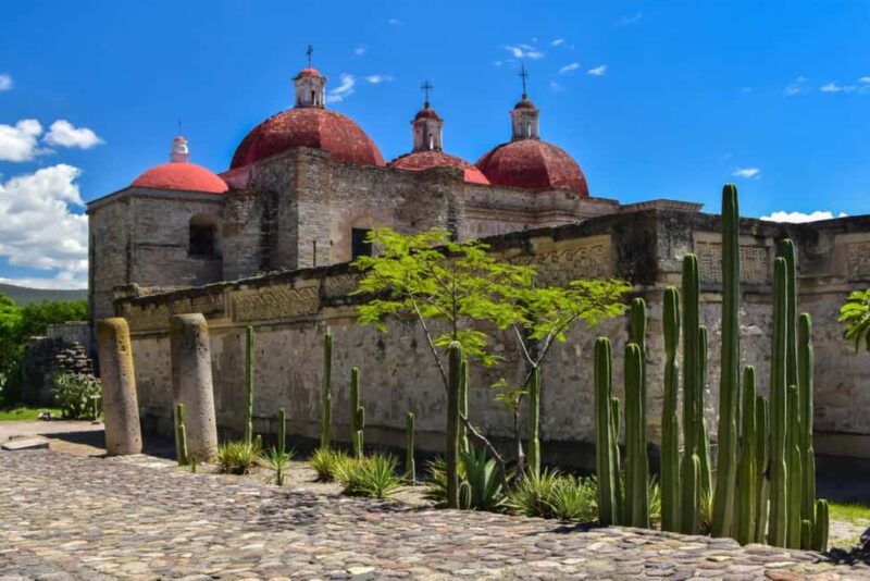 Oaxaca: Private Mitla Tour with Chocolate Tasting by Car - Discover the Charm of a Private Oaxaca Tour for Up to Four People