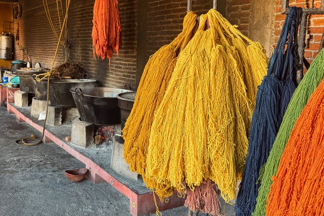 Oaxaca Private Tour 3 Days Monte Albany and Mitla and City - Visiting San Bartolo Coyotepec: Crafting Black Mud Art