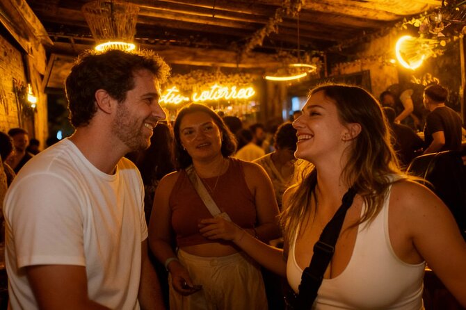 Oaxaca Pub Crawl - Local Guides Offering Insights and Stories