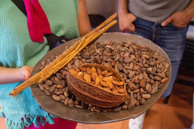 Oaxaca Street Food Tour. Signature Markets Tour - Visiting Family-Owned Food Spots and Market Stalls