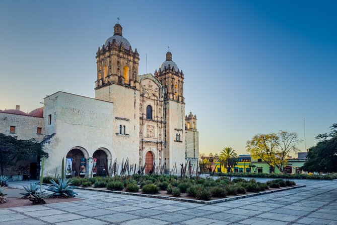 Oaxaca to Escondido Private Ride and Flexible Sightseeing Stop - The Role of the English-speaking Driver-Guide