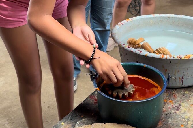 Oaxaca Vivo: Tapetes, Alebrijes Mezacal Monte Albán and more! - Concluding the Day at Oaxaca’s Zócalo