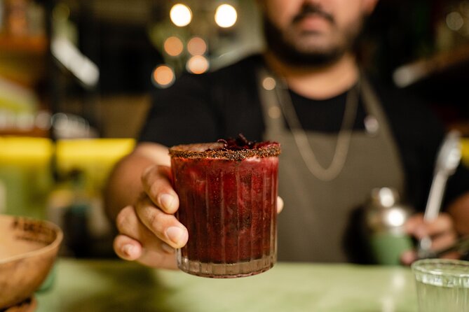 Oaxacan Artisan Mezcal Tasting in Valladolid - Tasting the Artisan Mezcals and Mezcal Cocktails