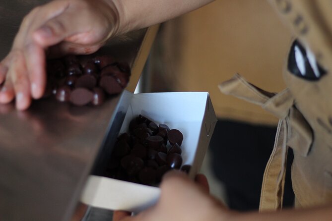 Oaxacan Chocolate Tablet Workshop - Creating and Packing Your Own Chocolate Bar