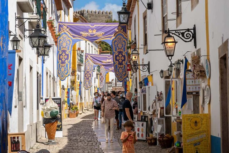 Óbidos: Private & Flexible Walking Tour in Medieval Town - Discover Direita Street: The Vibrant Heart of Óbidos