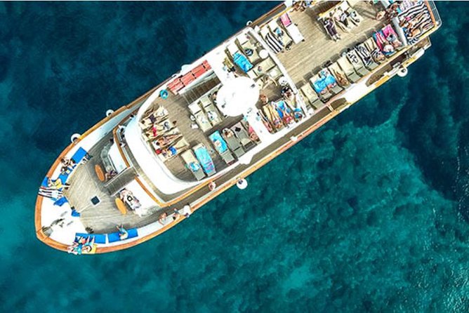 Ocean Flyer VIP Cruise from Paphos Adults Only - Who Will Enjoy This Tour Most?