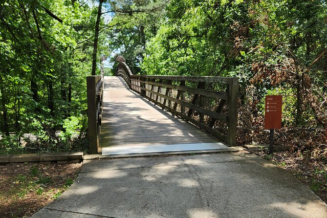 Ocmulgee Mounds Smartphone (GPS/APP) Guided History Walking Tour - Exploring the Earth Lodge and Its Significance