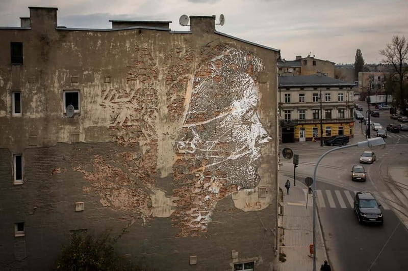 ód Street Art Tour: Discover the City of Murals - Discovering Less-Known Districts: Bauty and Polesie