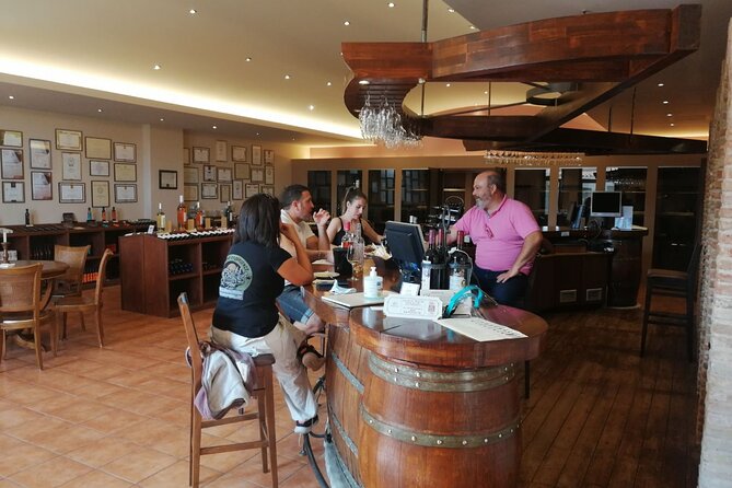 Off road experience at the roads of wine - The Experience of Off-road Driving and Nature