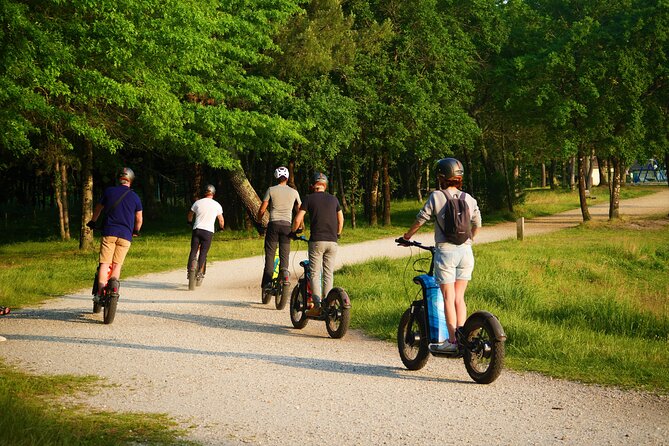 Off-road scooter outing between lakes and Pessac-Léognan vineyards - Discover the Unique Off-road Scooter Adventure near Bordeaux