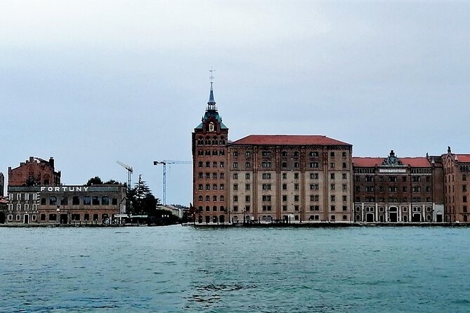 Off the Beaten Path Walk in Venice - Admiring the Molino Stucky and the Zattere Promenade