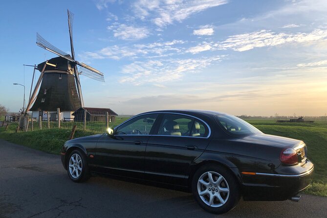 Off the Beaten Paths Dutch Landscape Private Tour 1/2 day Jaguar - Visiting Broek in Waterland: The Heart of Authentic Dutch Landscape