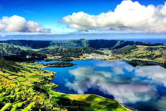 Off the Beaten Track Half Day Sete Cidades Jeep Tour - Scenic Stops and Photo Opportunities