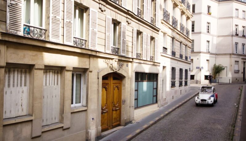 Off-the-Beaten Track in Paris: 2-Hour Vintage 2CV Tour - Discover Paris in a Vintage Citroen 2CV Convertible