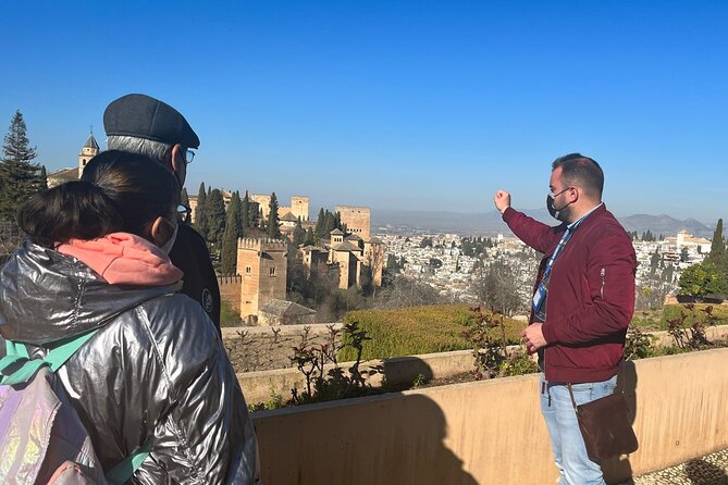 Official Guide to visit Alhambra (tickets NOT included) - Accessibility and Group Size