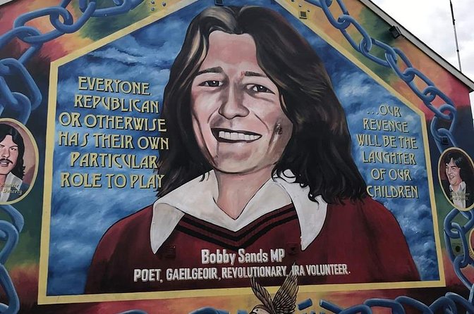 Official World Famous Belfast Black Taxi Tour - Visiting the Peace Wall Signatures and Messages