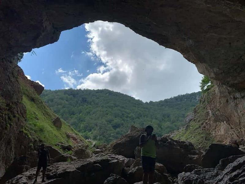 Offroad: Biza Lake and Vali Cave Day Trip - Logistics and Practical Tips