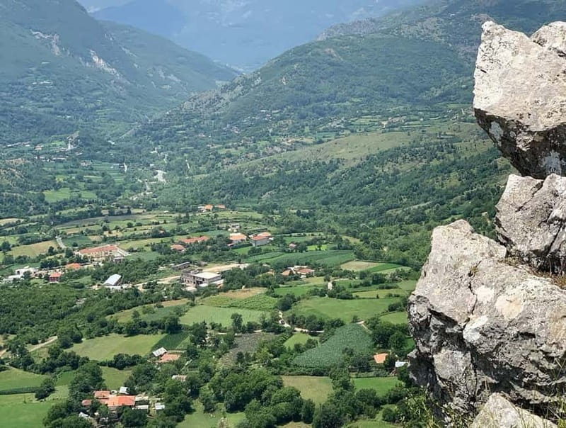 Offroad: Biza Lake and Vali Cave Day Trip - Why Choose This Tour?