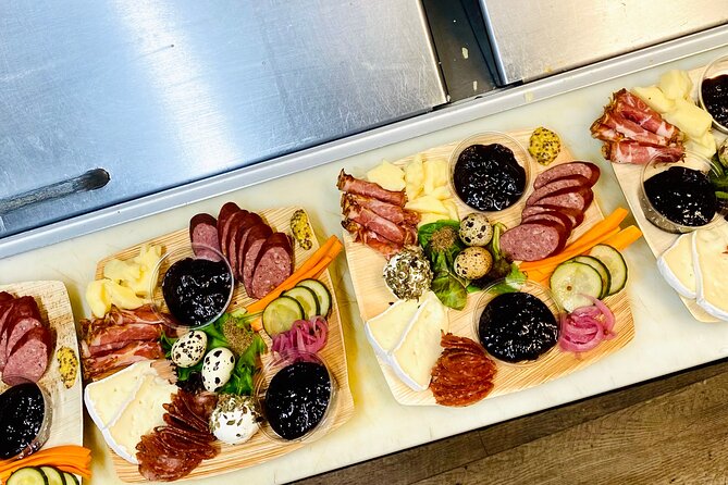 Okanagan Bee Tour and Lunch at Winery in Kelowna - The Guide: Knowledgeable and Friendly