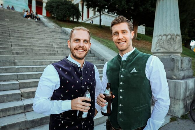 Oktoberfest Experience in Munich: Fun, Food, Beer & Seats - Munichs Oktoberfest: An Insider Guided Tour