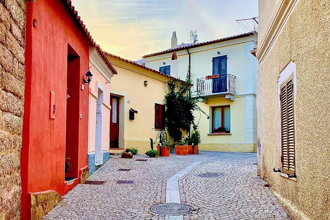 Olbia: Complete City Tour in Tuk-Tuk - City Squares and Architectural Landmarks