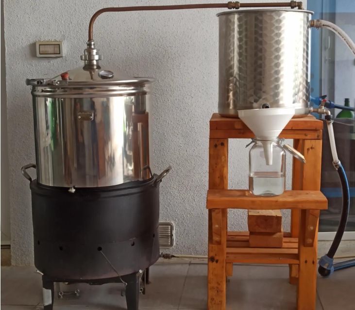 Olbia: visit a gin-making factory with tasting - Key Points
