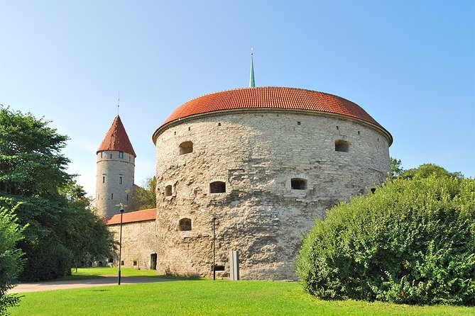 Old and Nowaday Tallinn Driving and Little Walking Private Tour - Logistics: Convenient Pickup and Flexibility