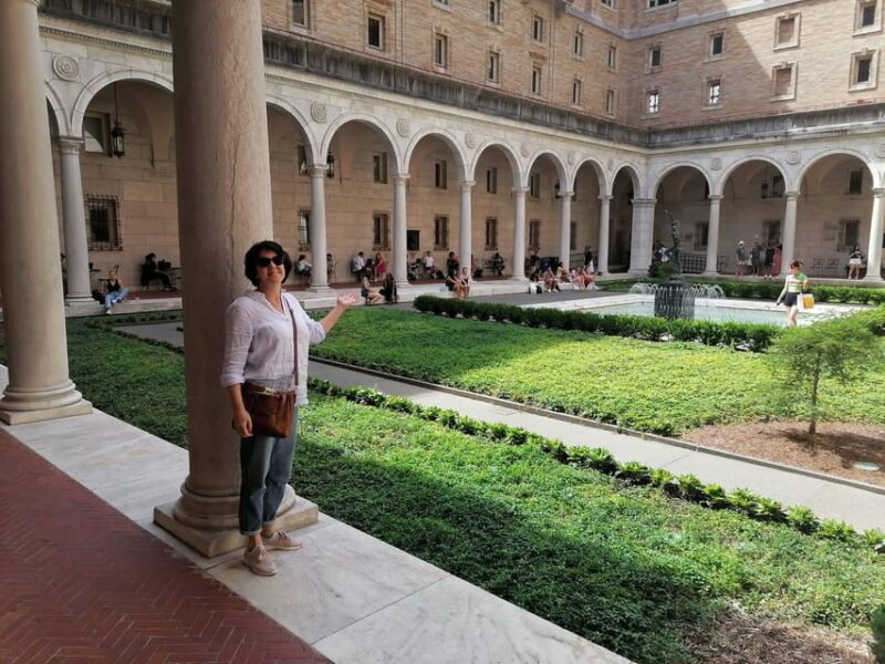 Old Boston: Beacon Hill & Back Bay Walking Tour in French - Practicalities and Accessibility