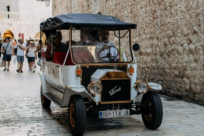 OLD CAR DUBROVNIK private sightseeing tour - Key Points