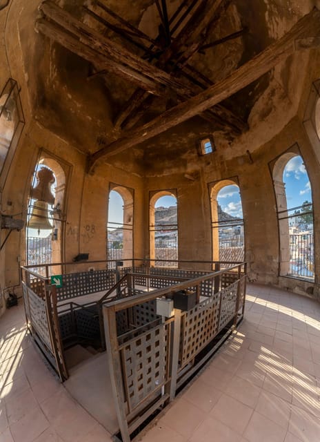 OLD COLLEGIATE CHURCH OF SAN PATRICIO: AUDIO GUIDED VISIT - Exploring the Church’s Atrium and Its Artistic Features