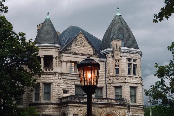 Old Louisville Ghost Tour as Recommended by The New York Times @ 4th and Ormsby - Key Points