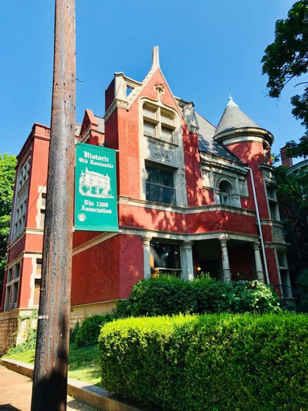 Old Louisville: History and Architecture Walking Tour - Highlights of the Tour Neighborhood