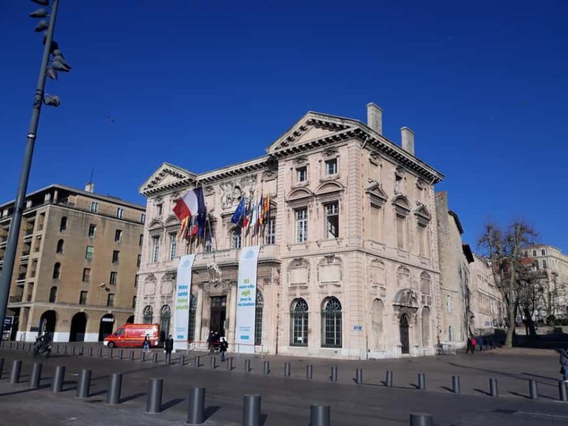 "Old Marseille" district tour and treasure hunt - What Sets This Tour Apart: Playfulness and Local Expertise