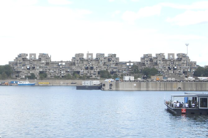 Old Montreal self-guided walking tour & scavenger hunt - Considerations: Start Delays and Entry Fees