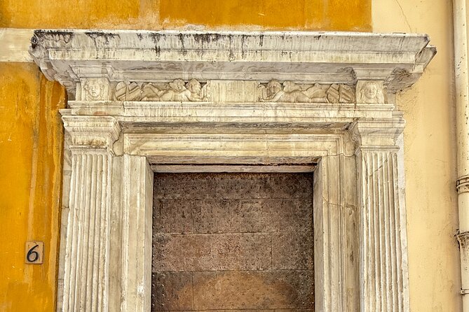 Old Nice: 800 years of a carnival DE l'Histoire - Walking Through Old Nice’s Main Medieval Street