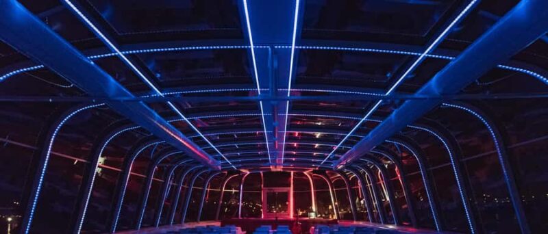 Old Port Montreal: Frosted Evening Dining Under the Stars - Accessibility and Practical Tips