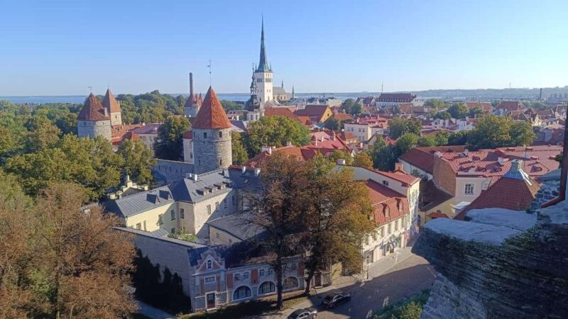 Old Tallinn Highlights & its Medieval Past - Discover Tallinn’s Medieval Heart in a Short Guided Tour