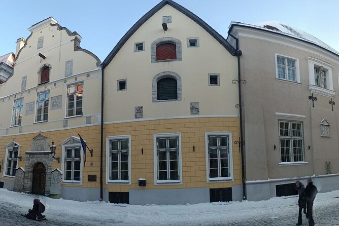 Old Tallinn & its Medieval Past Private tour - Practical Details and Booking Tips