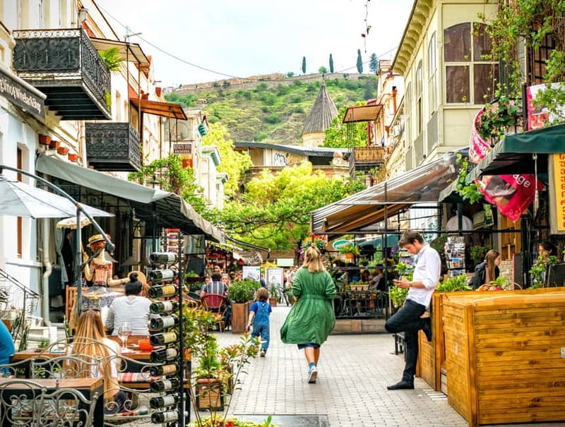 Old Tbilisi Highlights Walking Tour with Wine & 10 Tastings - Highlights of Old Tbilisi: Charms and Hidden Corners
