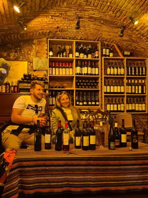 Old Tbilisi Highlights Walking Tour with Wine & 10 Tastings - Georgian Wine Tasting in a Relaxed Setting