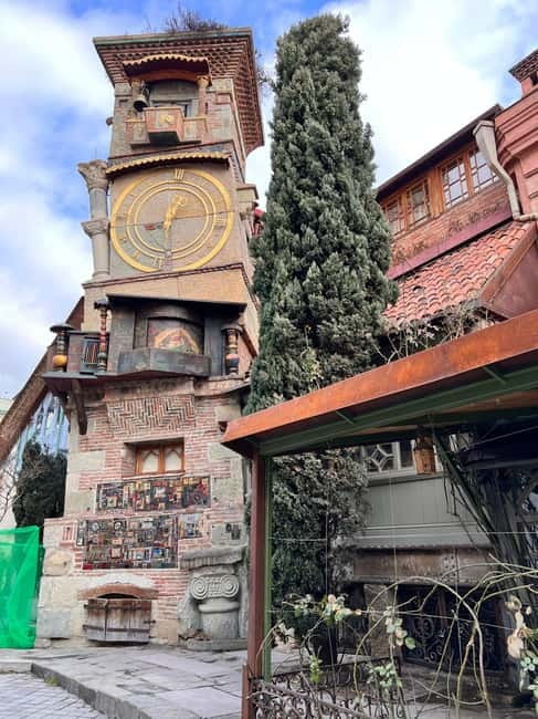 Old Tbilisi Private Walking Tour with Wine and Cable Car - Logistics and Inclusions