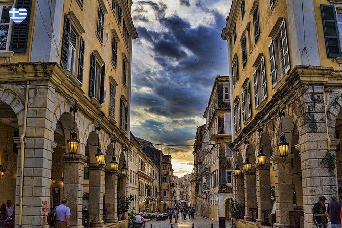 old town corfu shopping - Key Points