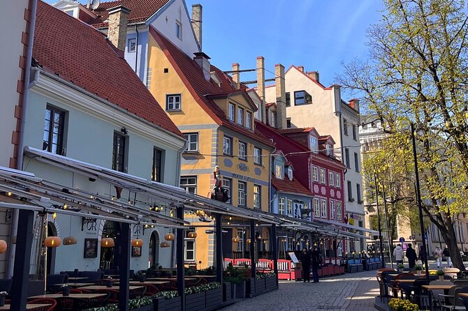 Old Town Sightseeing Tour in Riga by Electro Bus - Riga’s Electric Bus Tour: Is It Worth It?