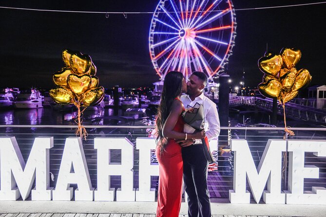 old town tour with Pro Photographer - Georgetown’s Colorful Streets and Romantic Atmosphere