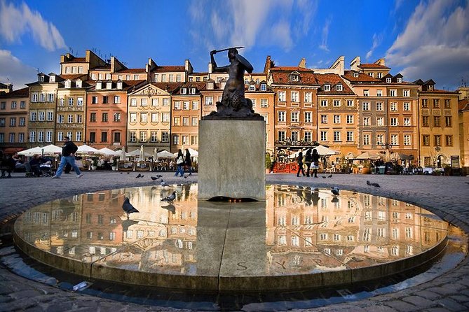 Old Town with Royal Castle + Warsaw Uprising Museum: SMALL GROUP /inc. Pick-up/ - Exploring Warsaw’s Old Town and Royal Castle