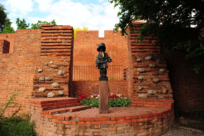Old Town with Royal Castle + Warsaw Uprising Museum: SMALL GROUP /inc. Pick-up/ - Convenient, Small-Group Transportation